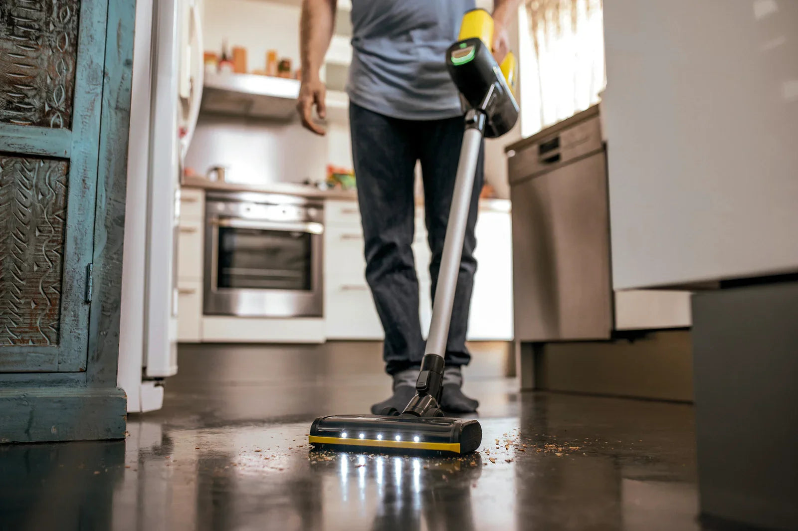 Karcher Battery Vacuum Cleaner (VC6) Cordless - Tashqila Karcher Battery Vacuum Cleaner (VC6) Cordless - Tashqila